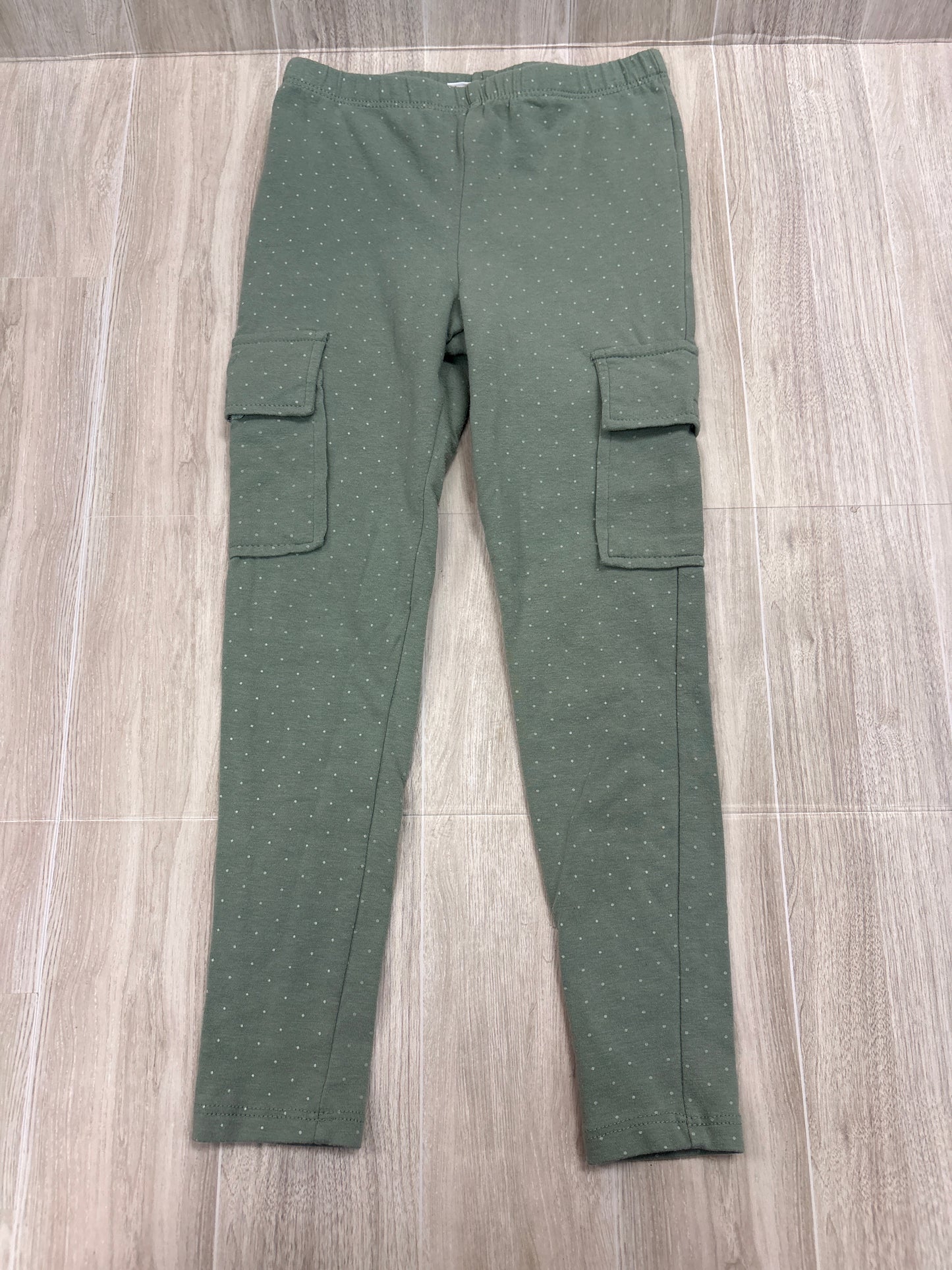 6 Olive Dotted Cargo Legging