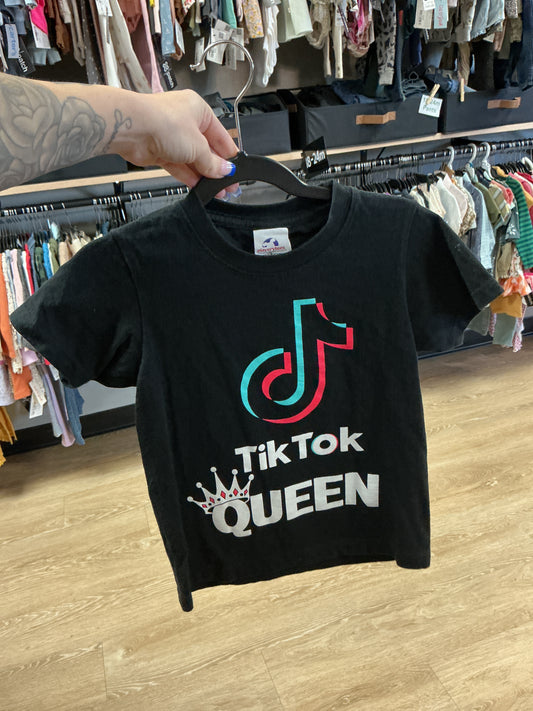 5T Tik Tok Queen Tee