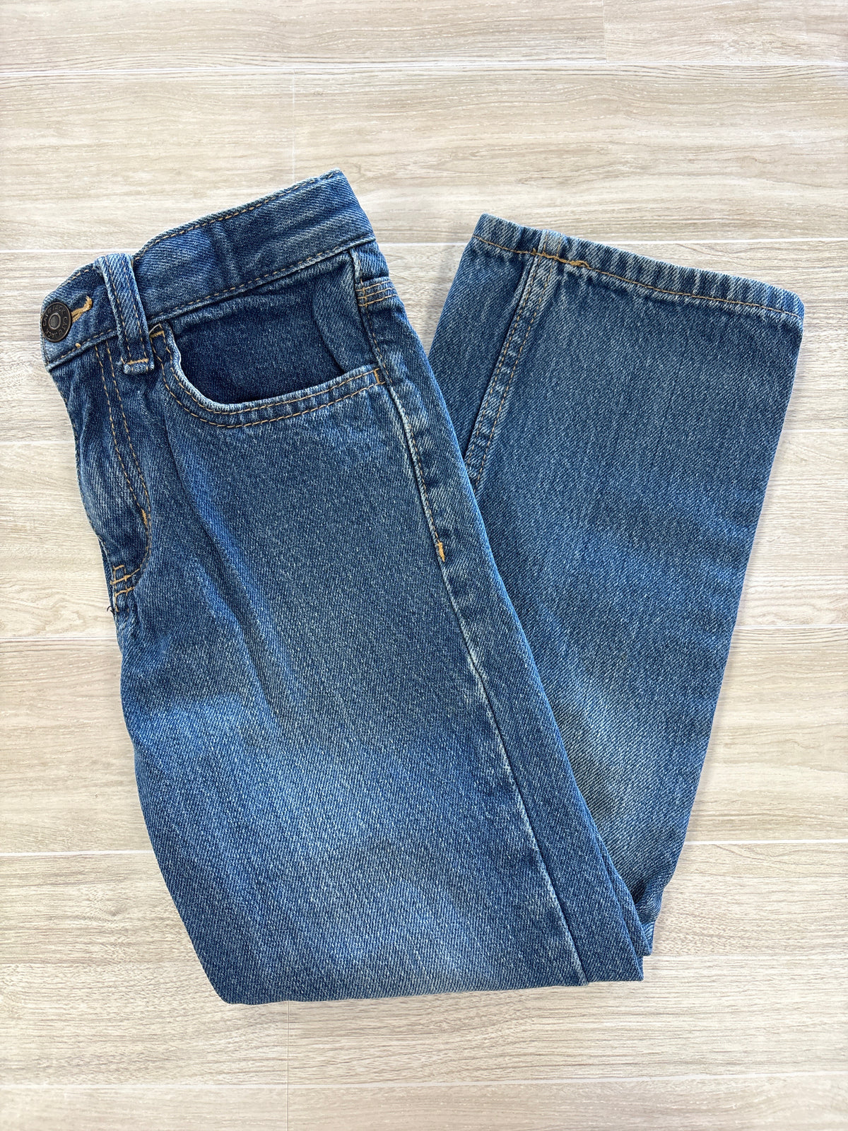 6 Medium Wash Relaxed Straight Leg Denim