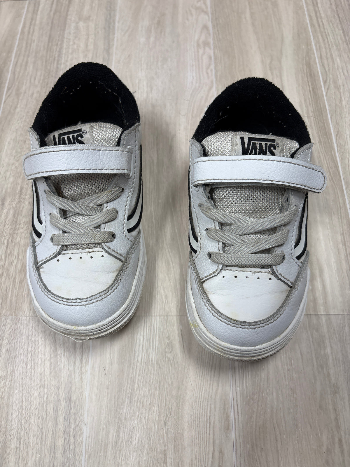 9c Vans Hylane V White/Black