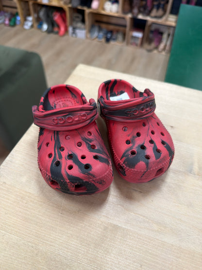 6c Red/Black Marble Crocs