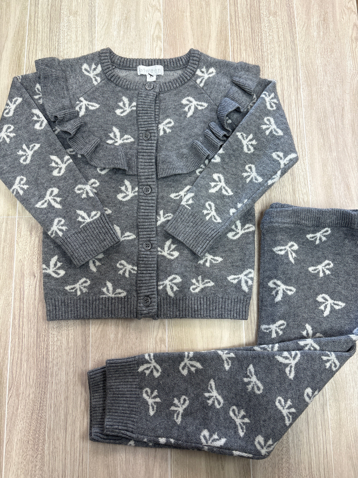 3T Grey Knit Bow Graphic 2 Piece Set