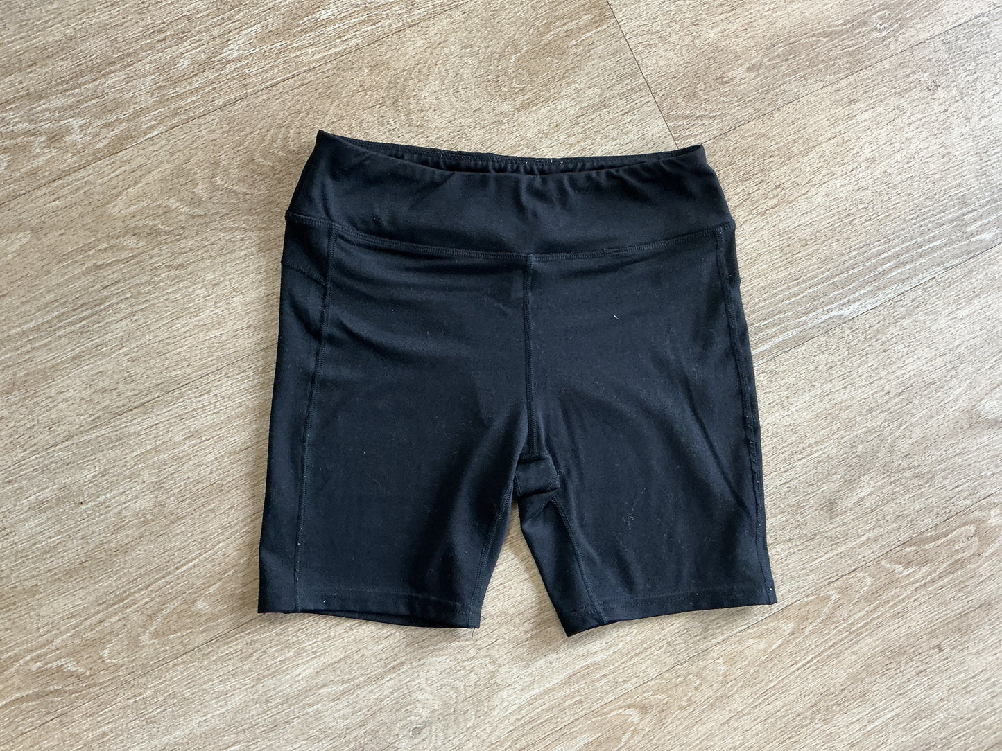 14 Volcom Black Biker Shorts