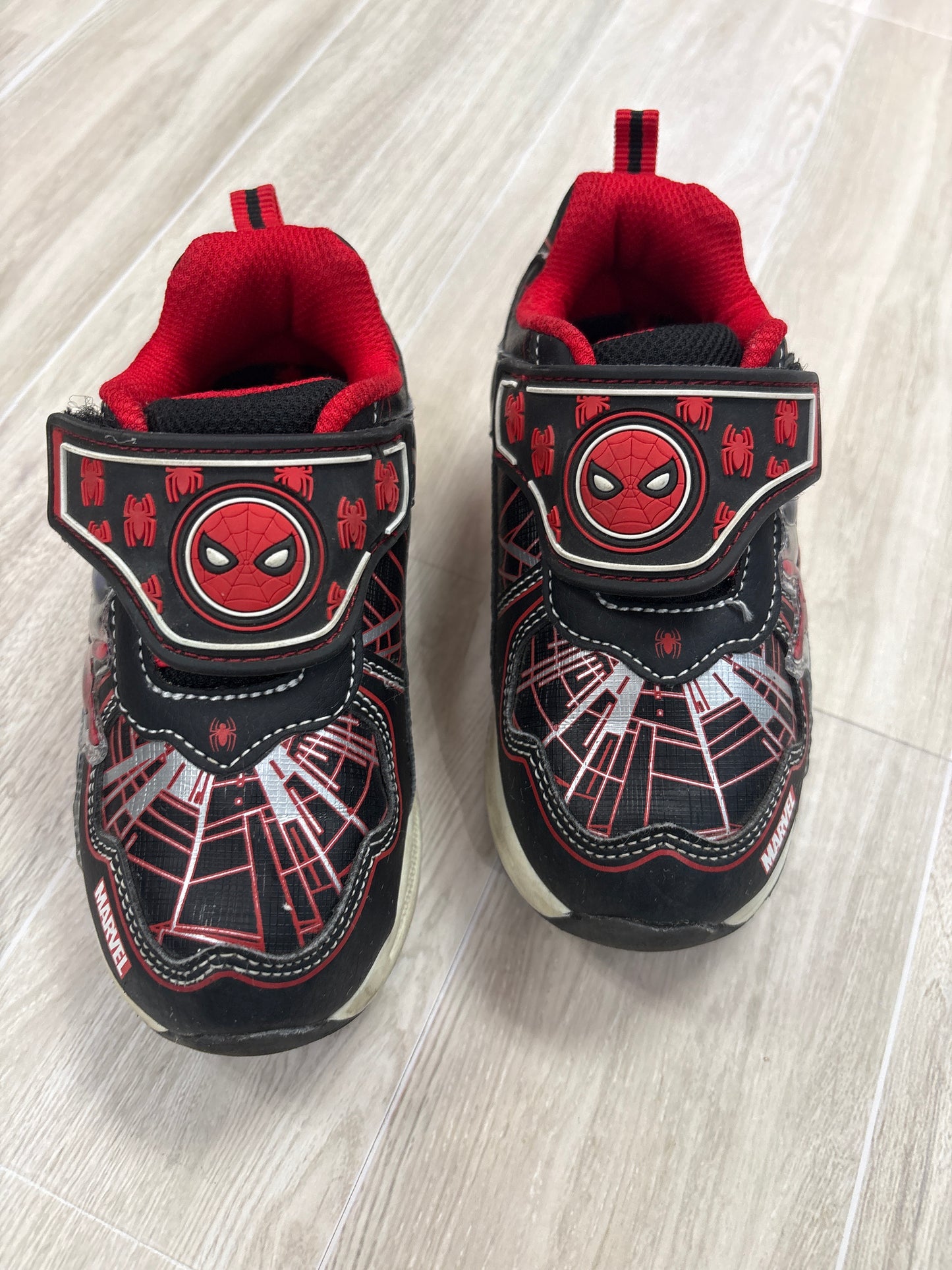9c Light Up Spiderman Velcro Shoes