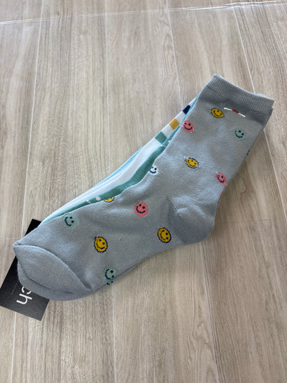 NWT Youth 4 Pack Smiley Socks