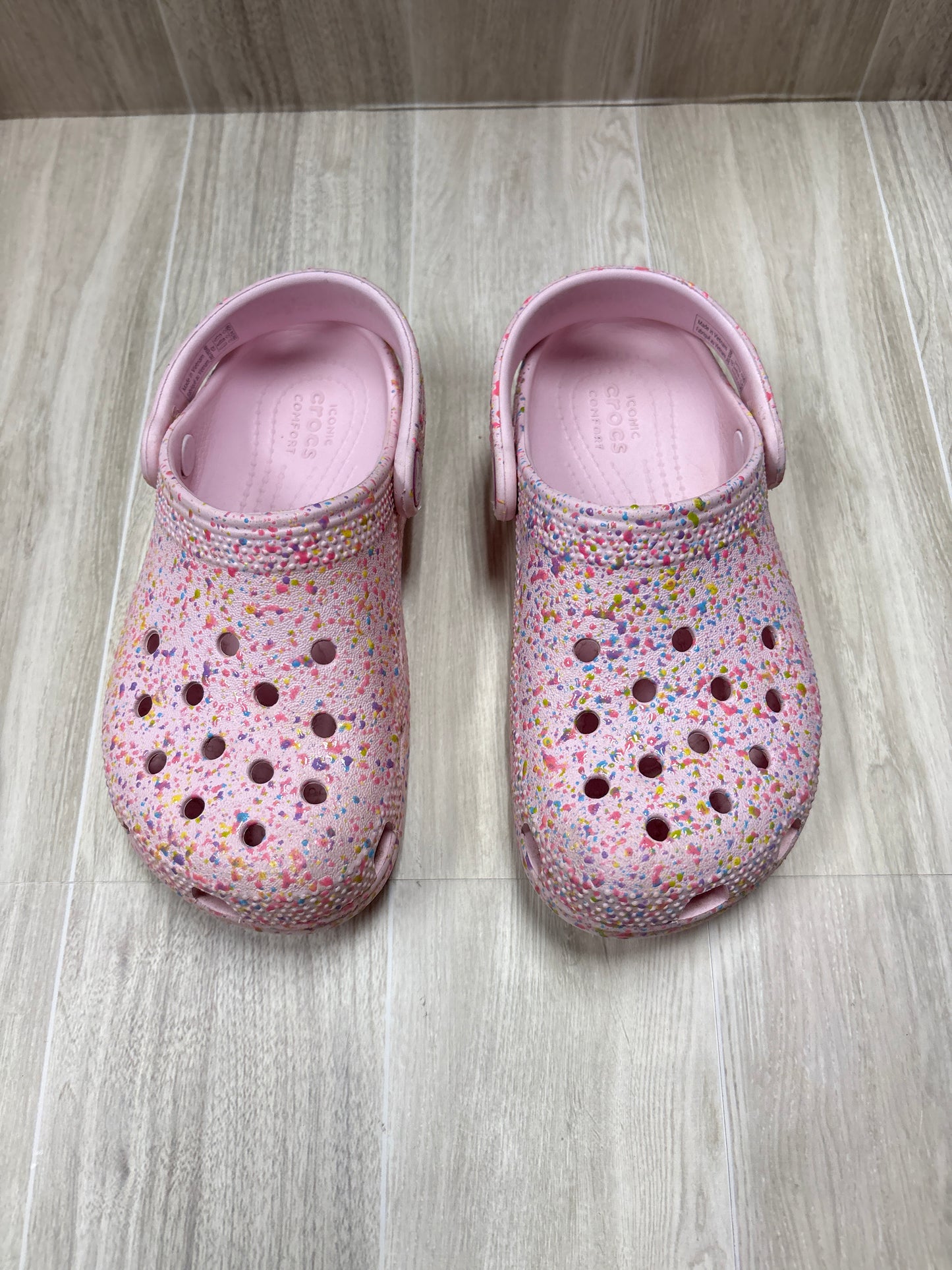 12c Light Pink Speckled Crocs