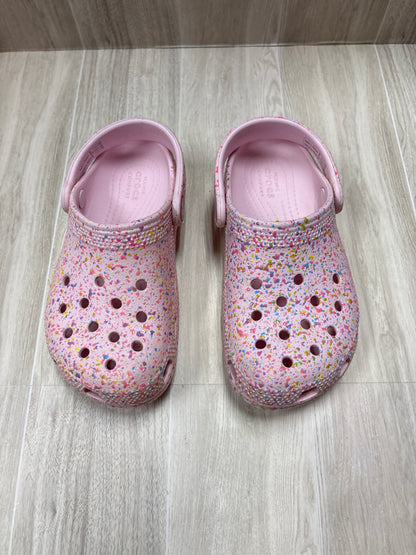 12c Light Pink Speckled Crocs