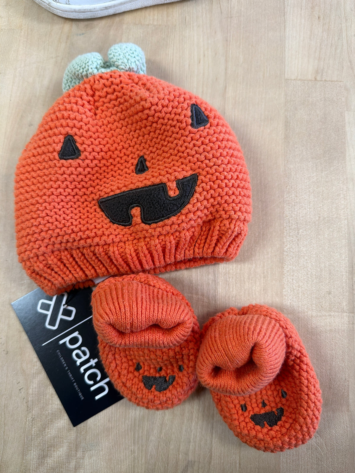 0-3m Knit Pumpkin Beanie + Booties Set