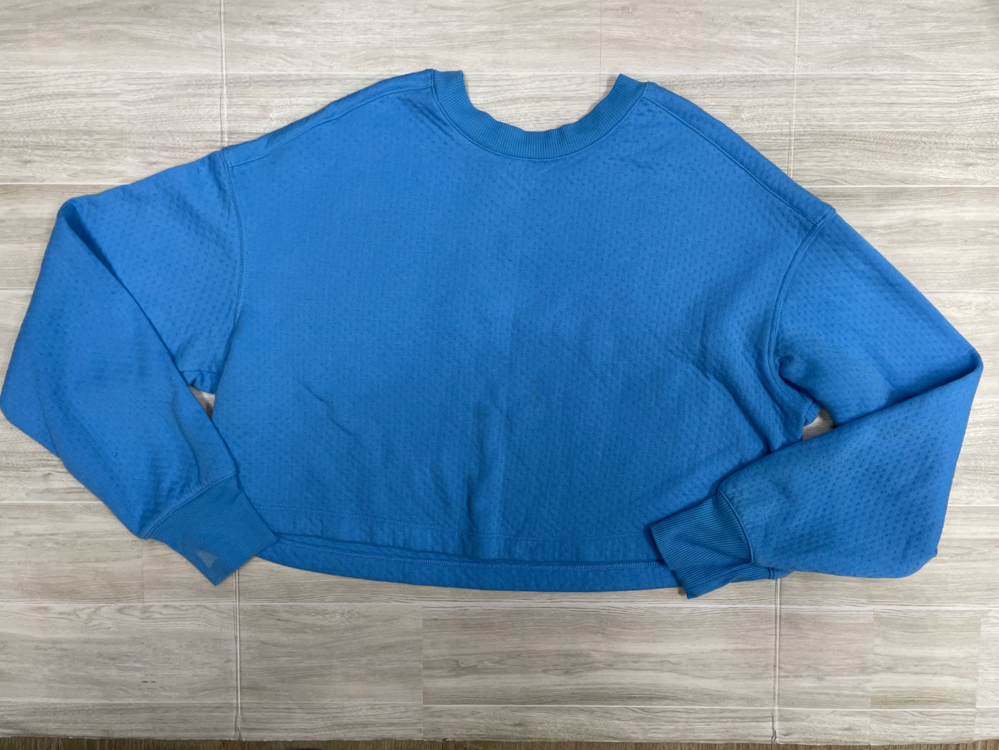Womens Small Blue Crewneck - Blemish