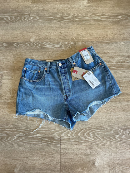 NWT Womens 31 Levi 501 Short