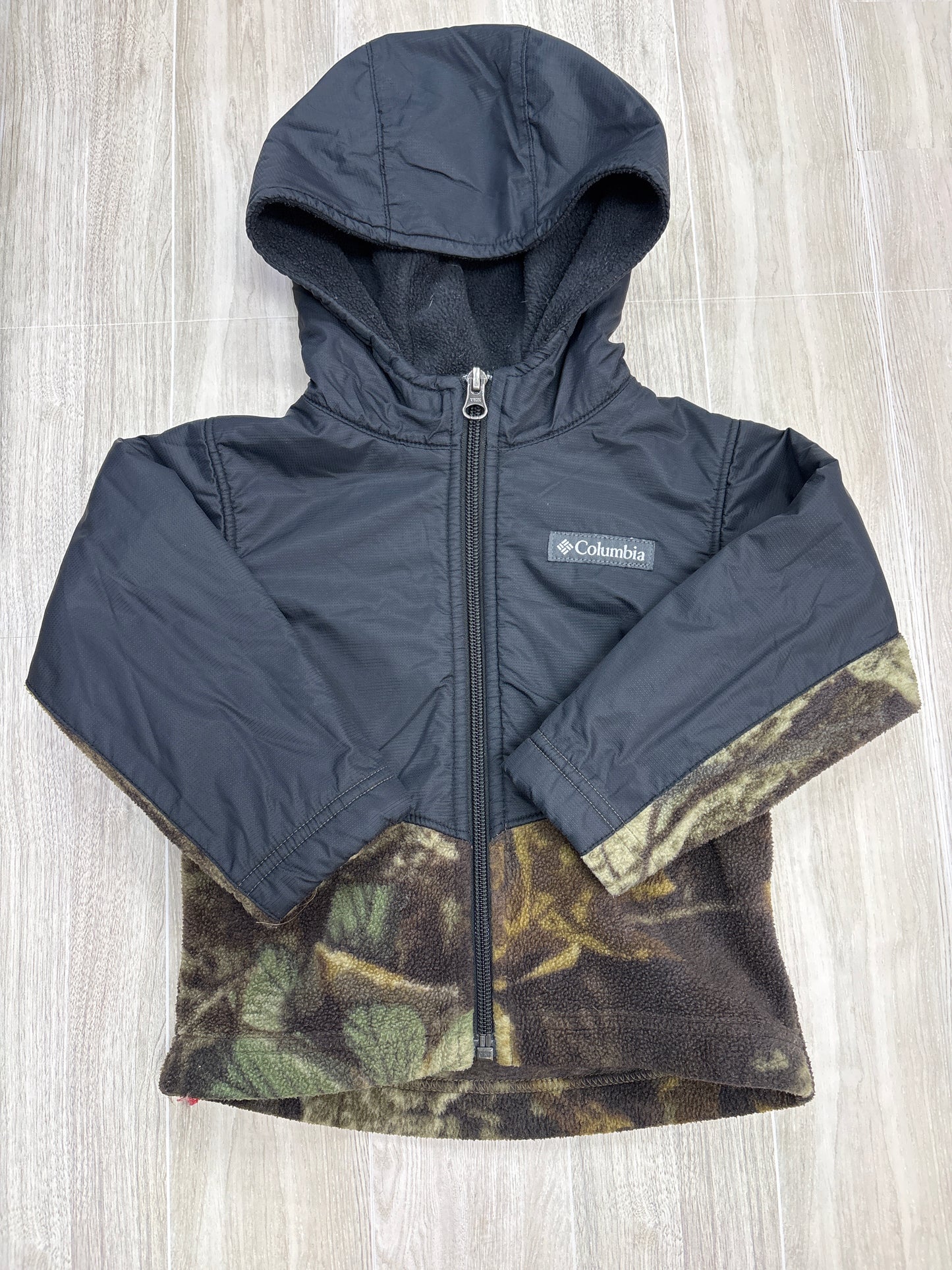 2T Columbia Black/Camo Jacket