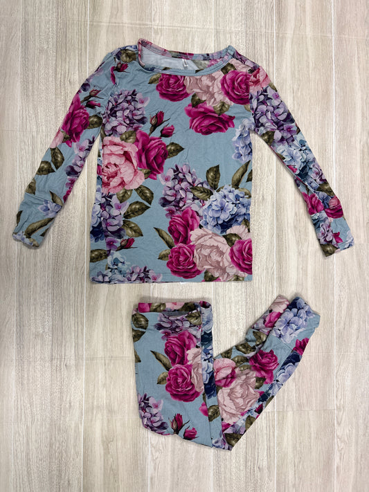 2T Posh Peanut Blue Flower Bunch 2 Piece Lounge Set