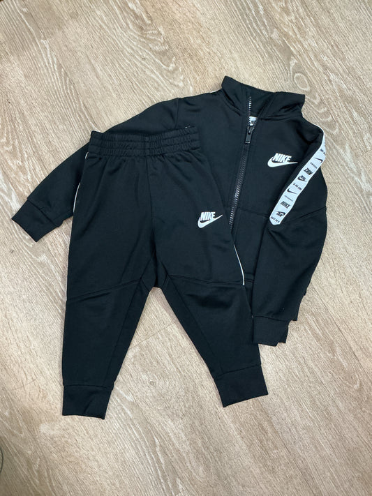 2t-black-nike-sweat-set