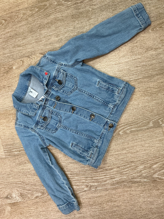 5t-denim-jacket-with-heart
