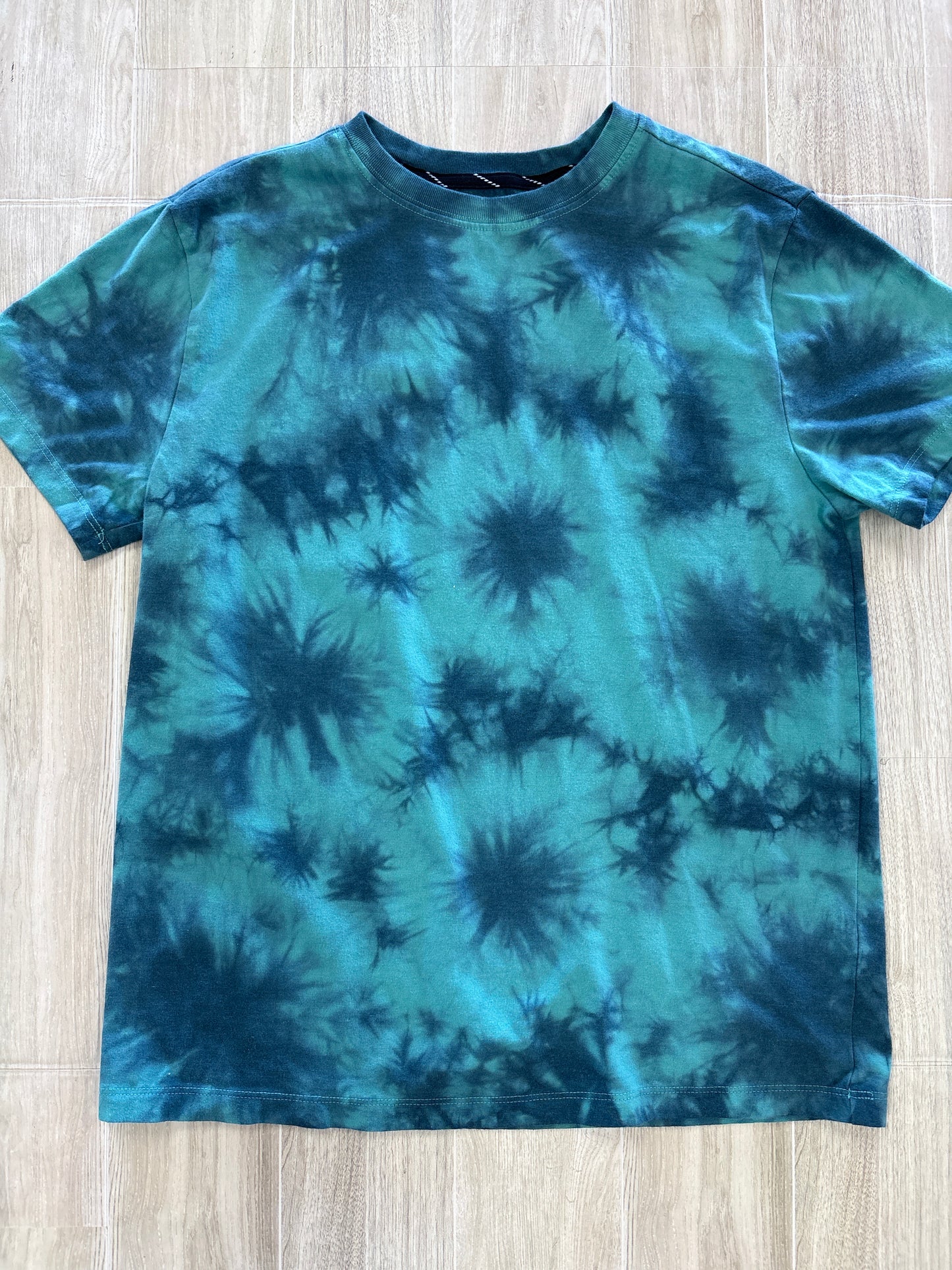 8/10 Blue Dyed Tee
