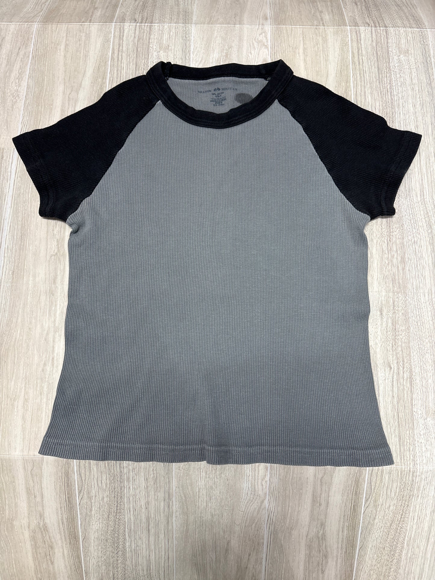 10/12 Brandy Melville Grey/Black Ribbed Tee