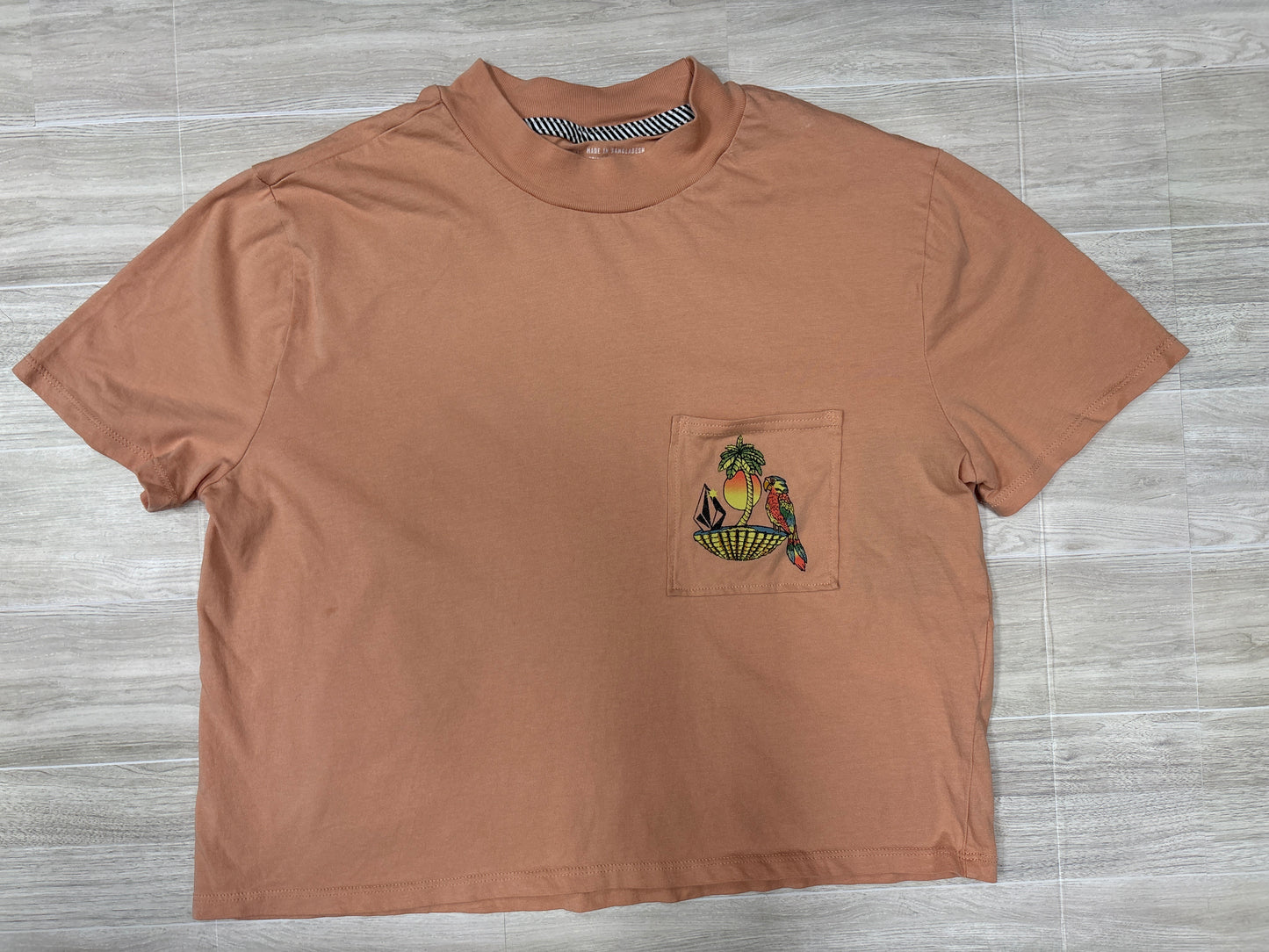 Womens Small Peach Volcom Graphic Tee