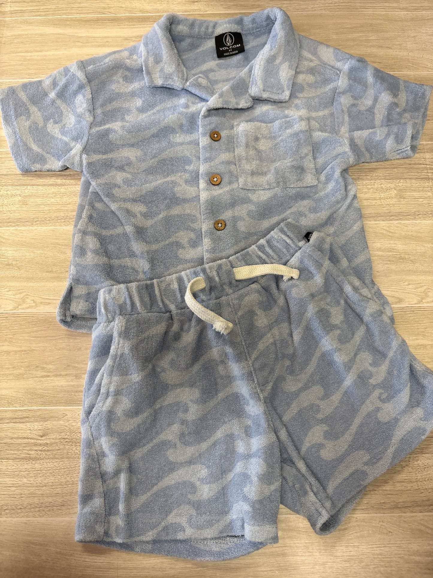 3T Volcom Blue Waves Terry Cloth Set