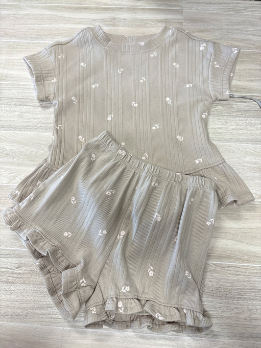 NWT 18m Tan Ribbed Floral 2 Piece Shortie Lounge Set