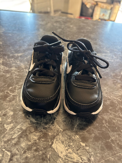 5c Nike Air Max - Black/White