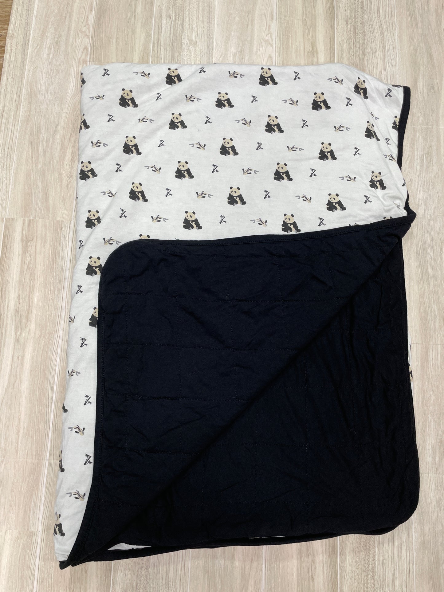 Kyte Reversible Blanket - Panda/Black