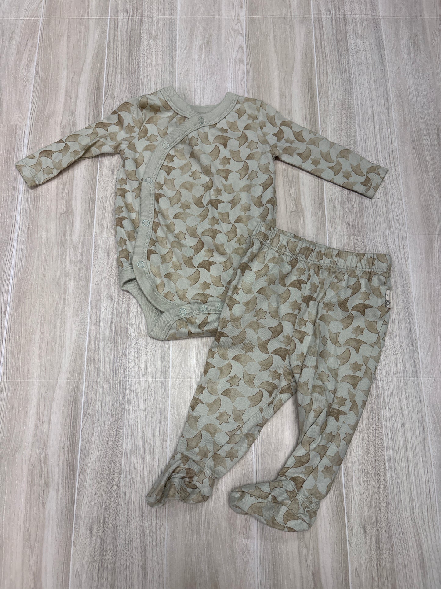 Preemie Burts Bees Green/Tan Stars 2 Piece Set