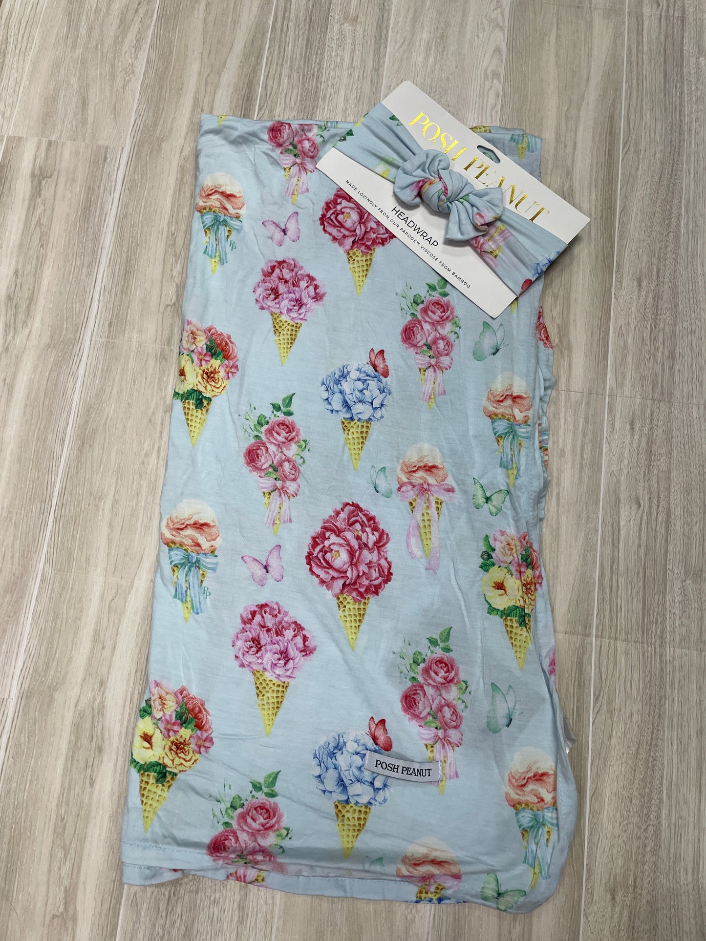 Posh Peanut Swaddle + NWT Bow Set - Blue Floral Ice Cream Cones