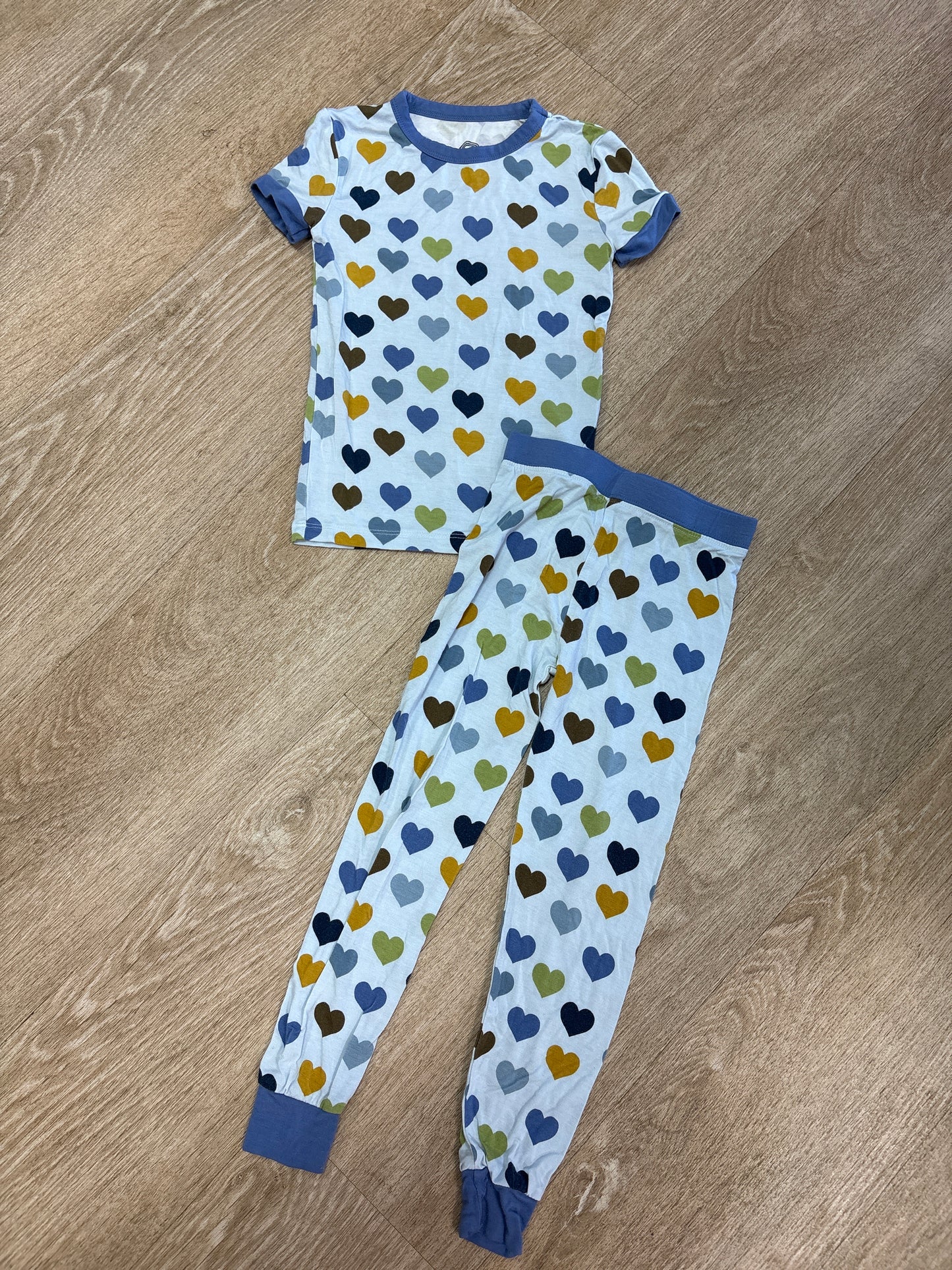 2/3T Emerson Multi Colored Hearts 2 Piece Lounge Set