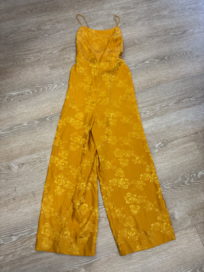 Womens 8 Urban Outfitters Gold Floral Strappy Jumper