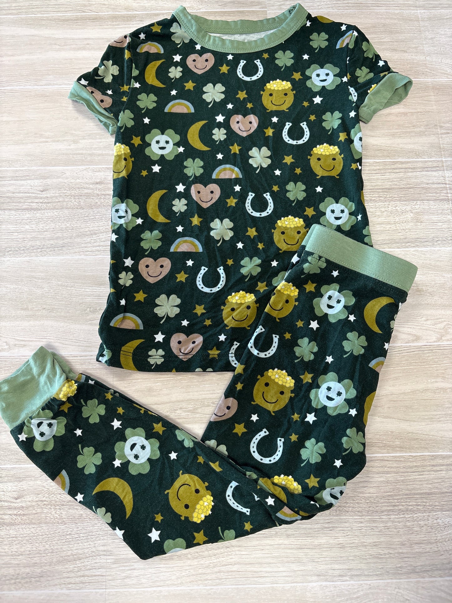 2T Emerson And Friends Four Leaf Clover Pajama Set