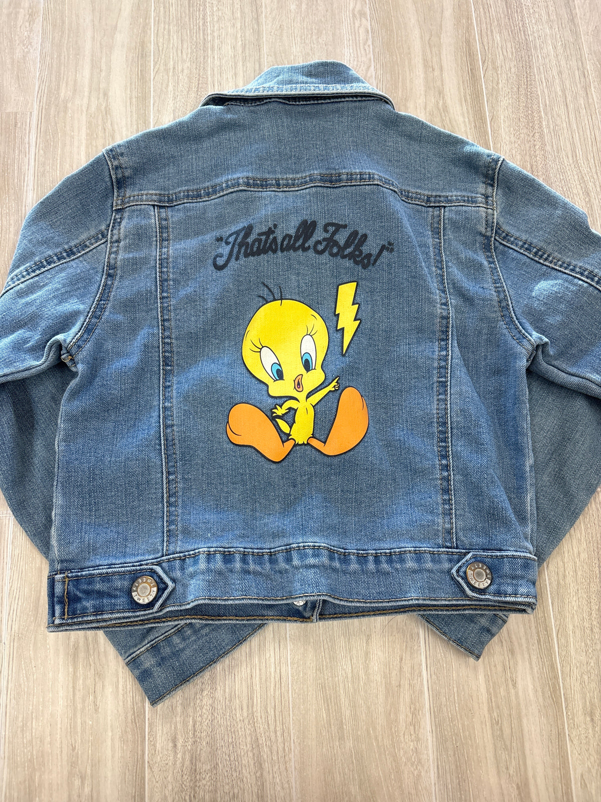 6 Denim Looney Tunes That’s All Folks Denim Jacket