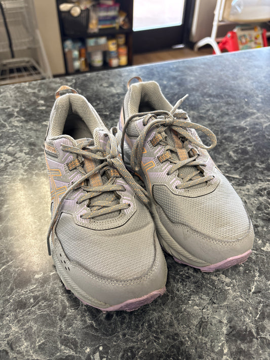 Womens 7.5 Asics Grey Sneakers