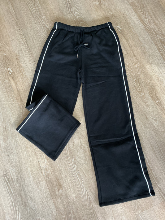Womens Sweatpant With Line Detail Black/White