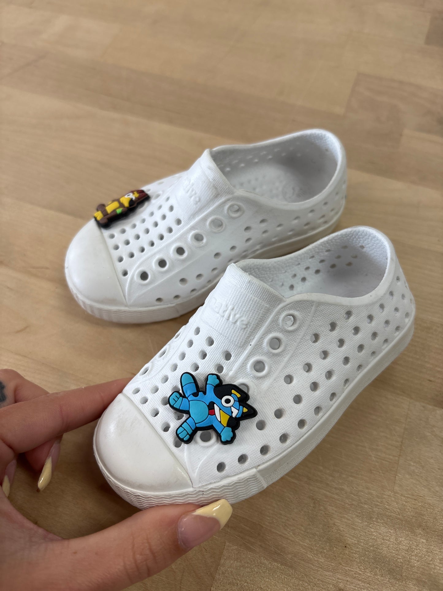 5c White Natives