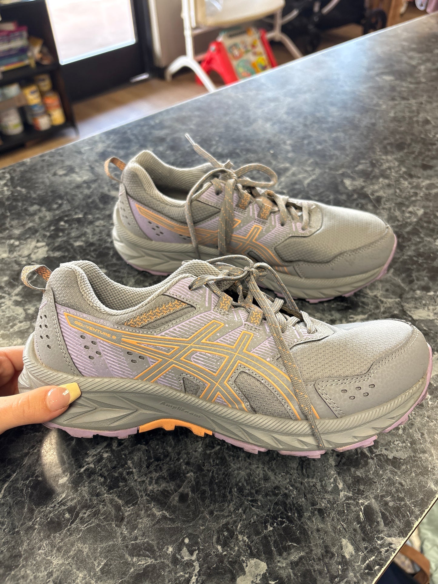 Womens 7.5 Asics Grey Sneakers