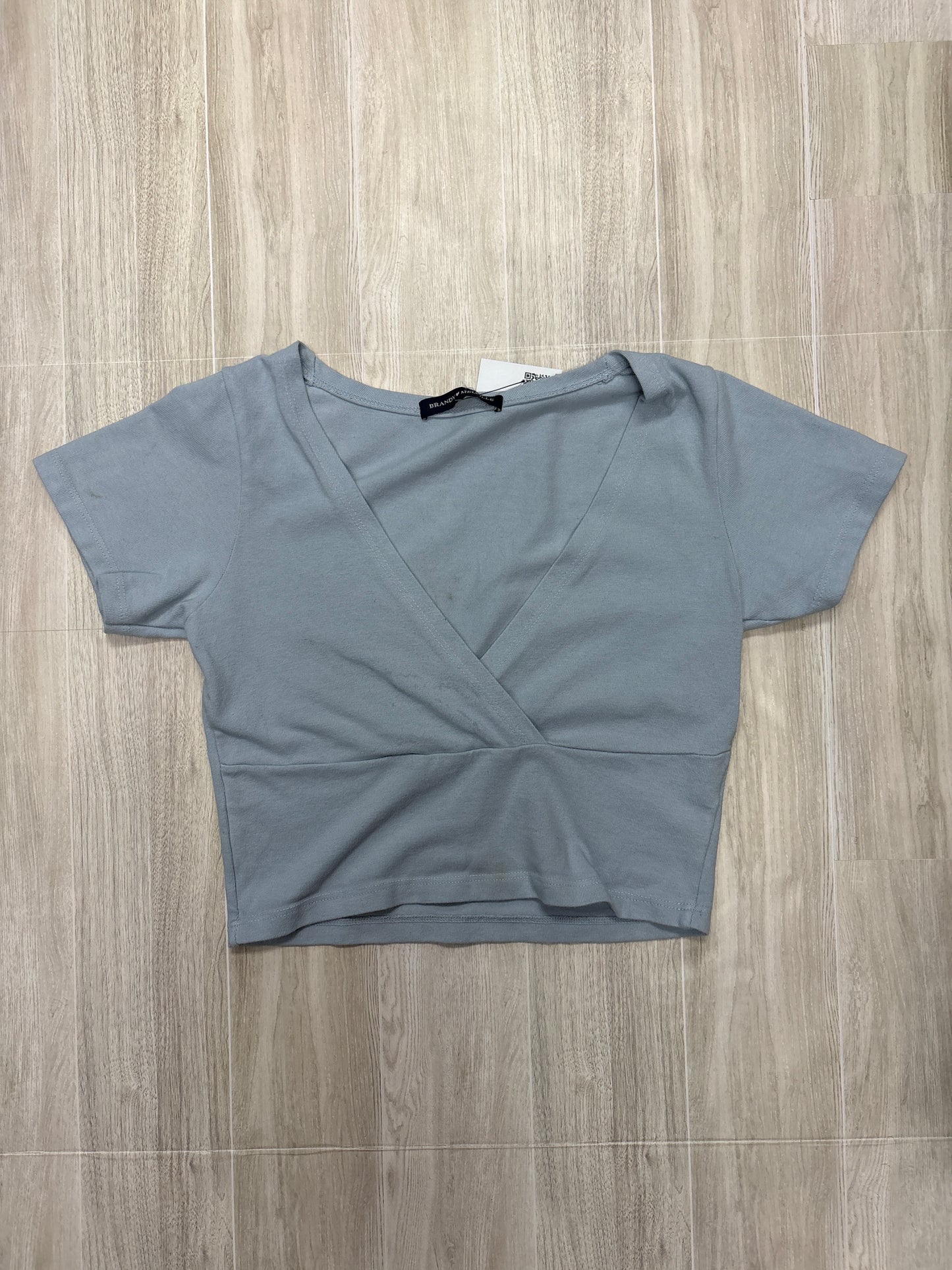 Womens Medium Baby Blue Brandy Melville Cropped Vneck Tee - Blemish