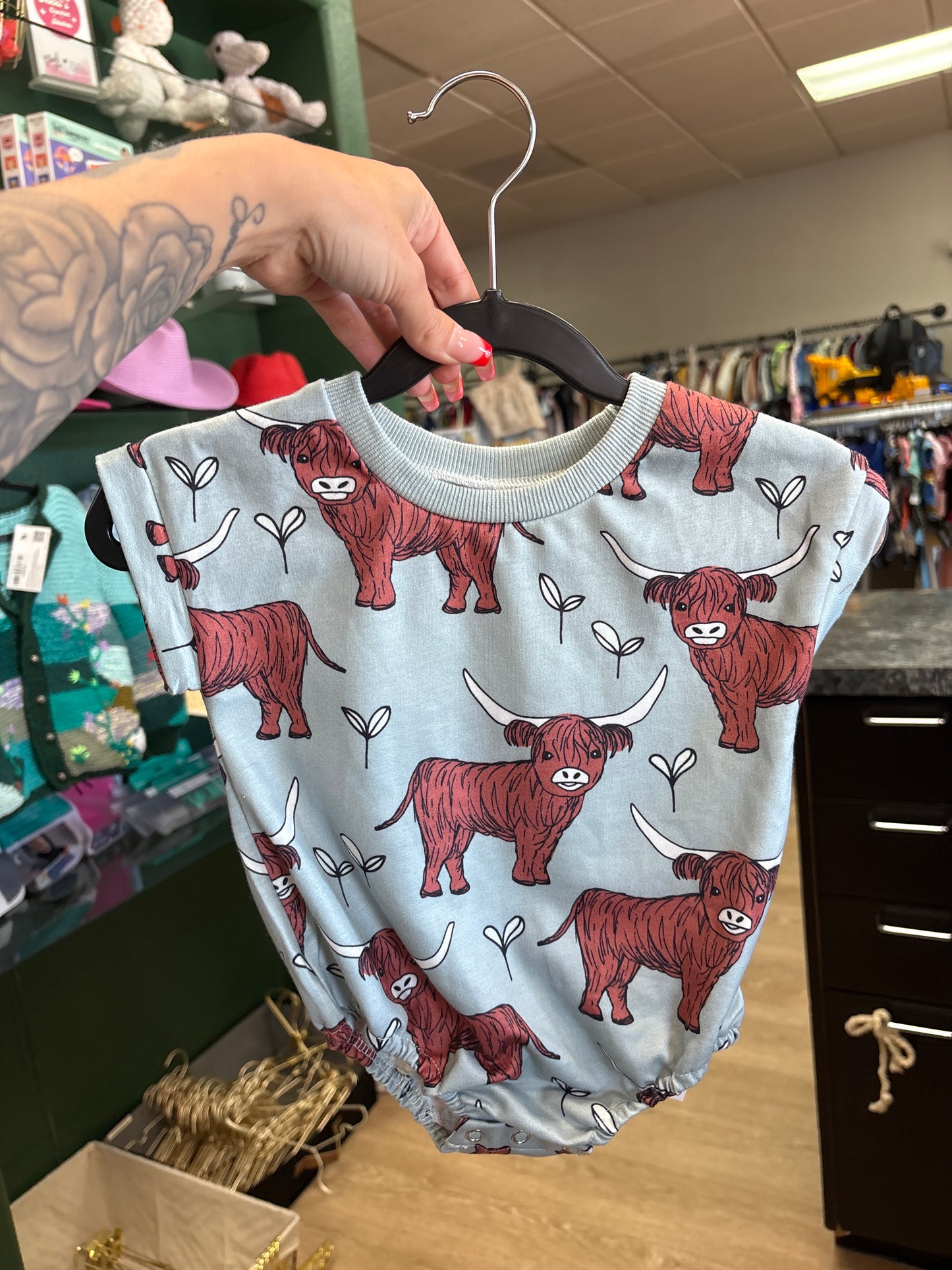 6-9m Sage Highland Cow Onesie