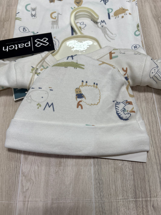 NWT 6-9m Alphabet Animals 2 Piece Pajama + Hat Set