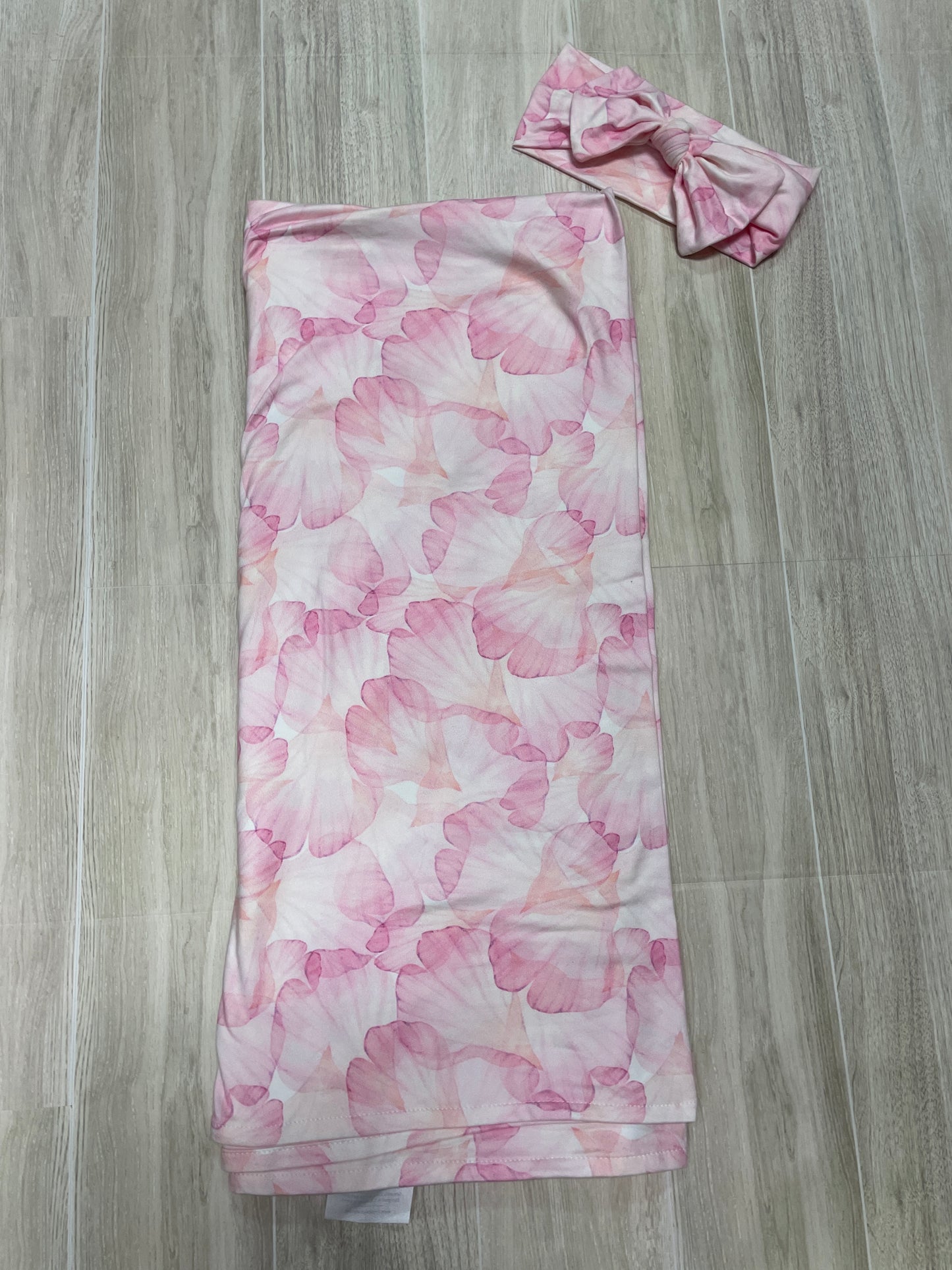 Sincerely Cozy Swaddle + Bow Set - Pink Flowers