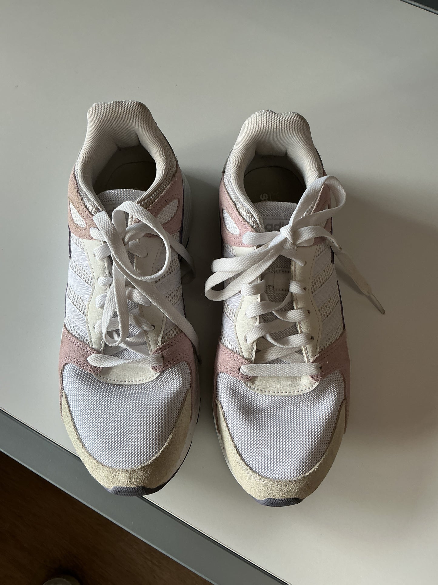 9.5W Adidas Cloudfoam Pastel Sneakers