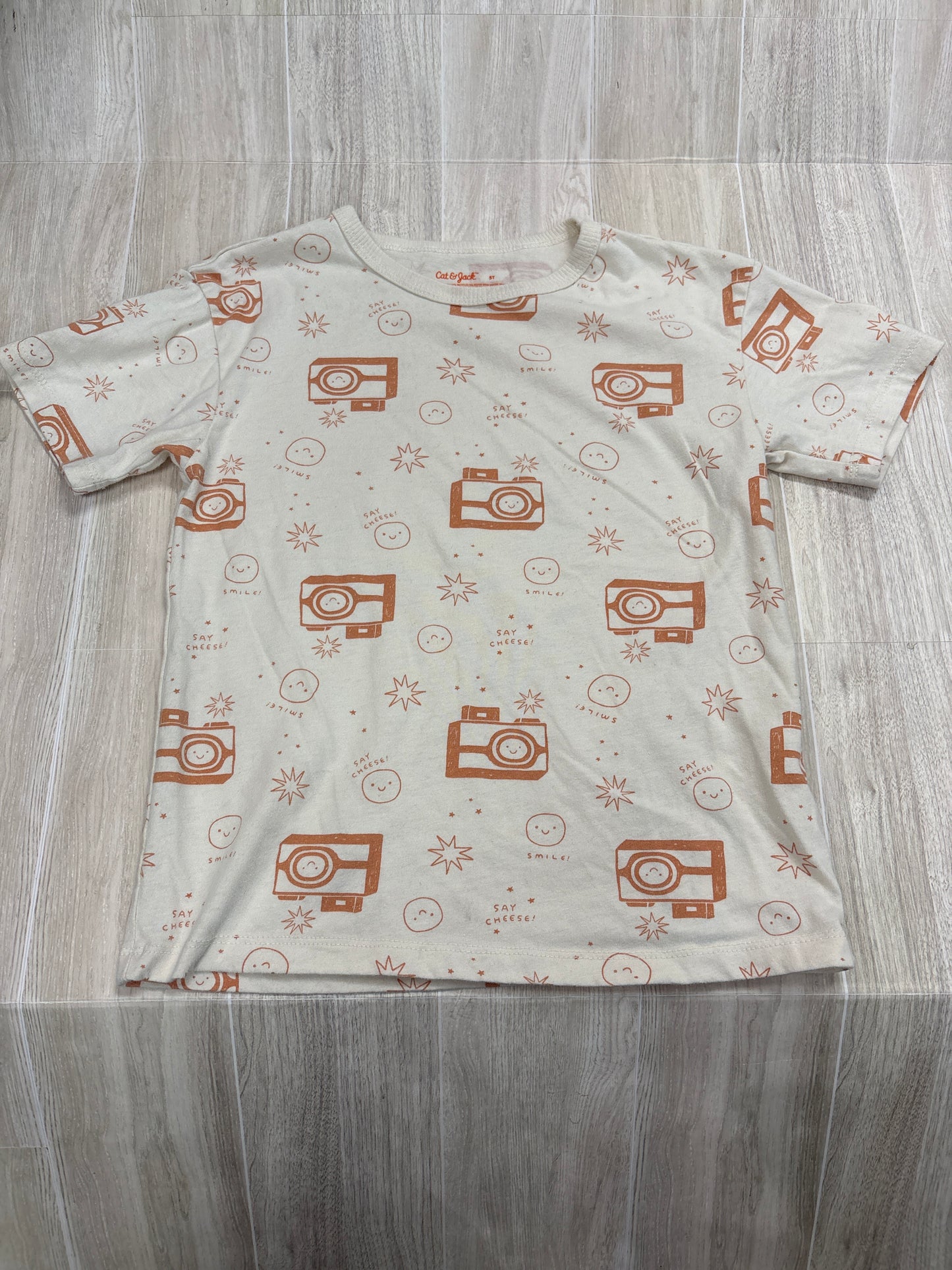 5T Cream Camera Graphic Tee