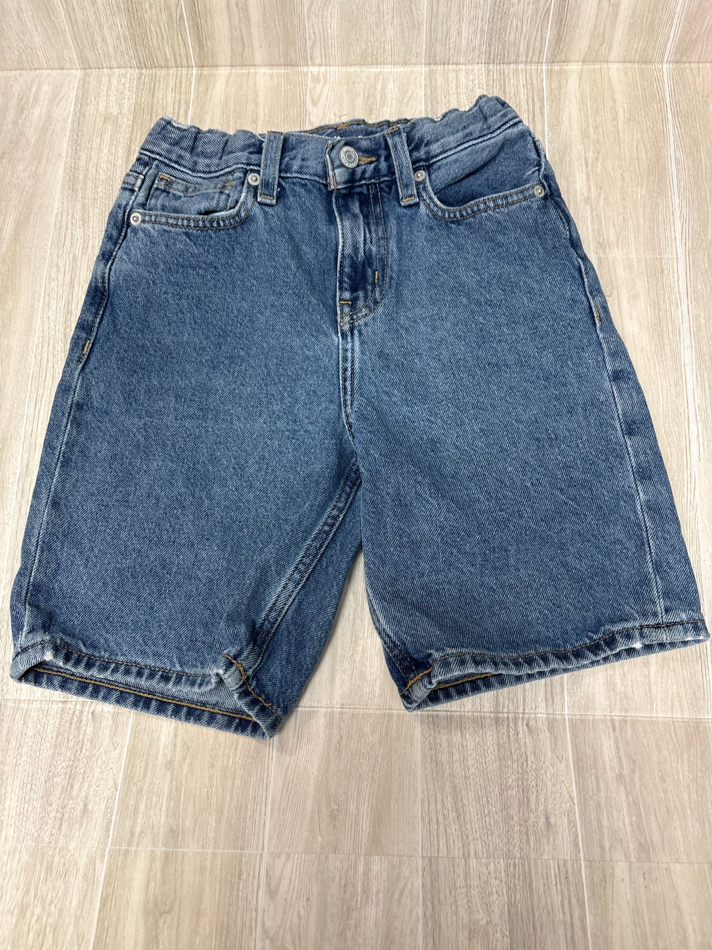 10 Slim Baggy Denim Short