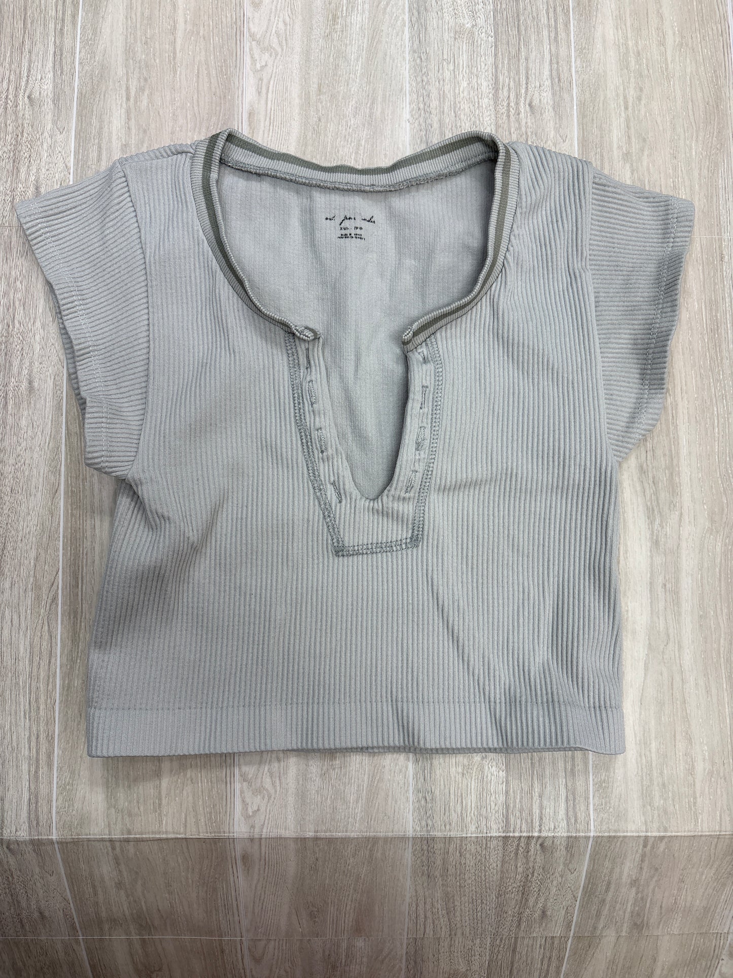 Womens XS/S Out From Under Ribbed Tee - Grey