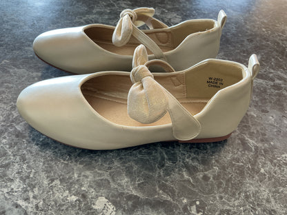 2Y Gold Bow Maryjane Flats