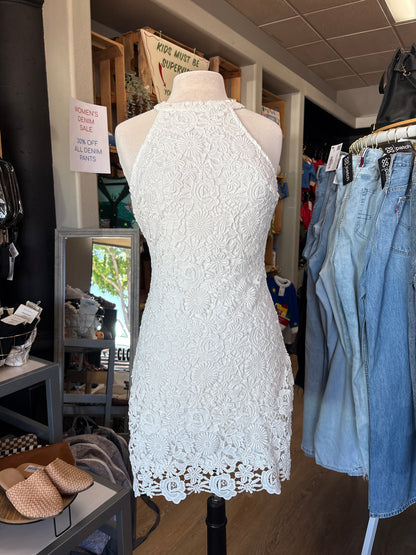 Womens Medium White Floral Laced Lulus High Neck Dress