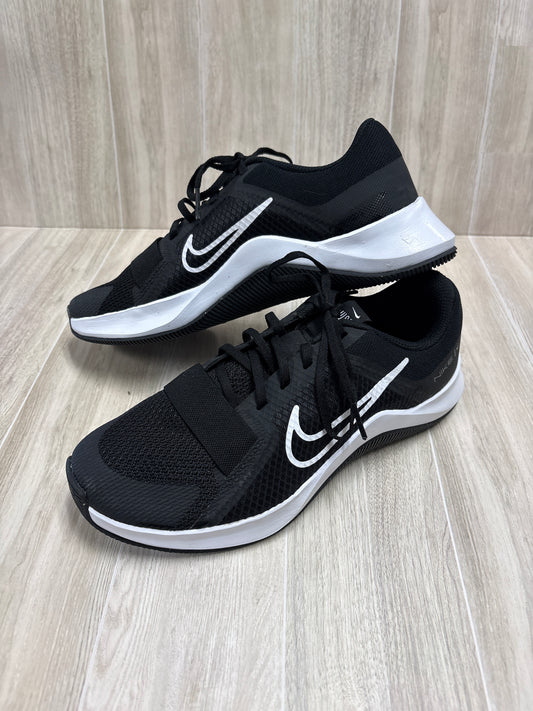 7.5W Black/White Nike Runners