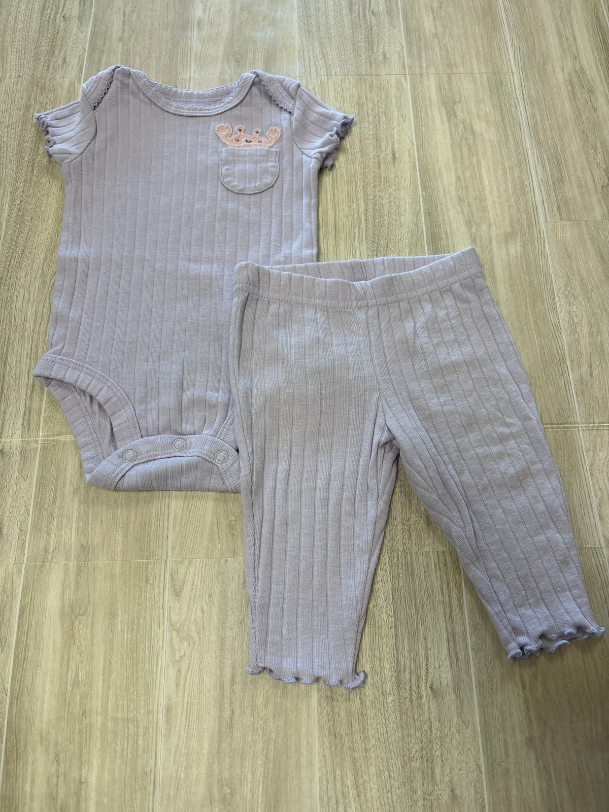 3m Lavender Ribbed Crab Pocket Onsie + Leggings Set