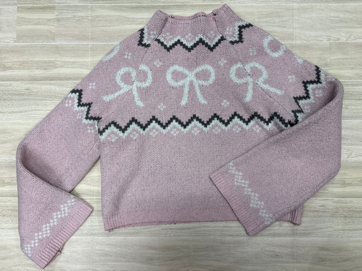 8/10 Pink Bow Sweater
