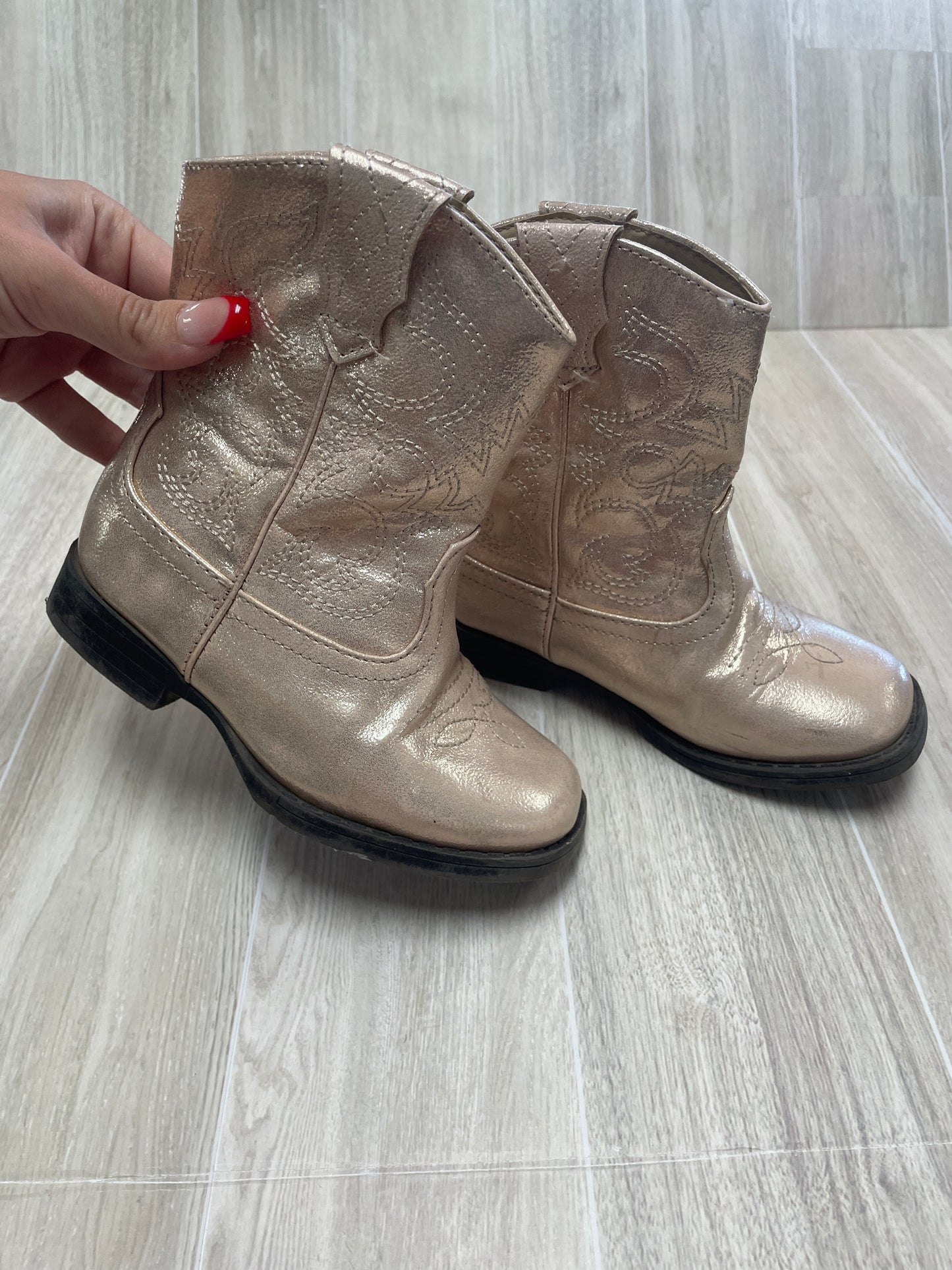 9c Rose Gold Shimmer Western Boot