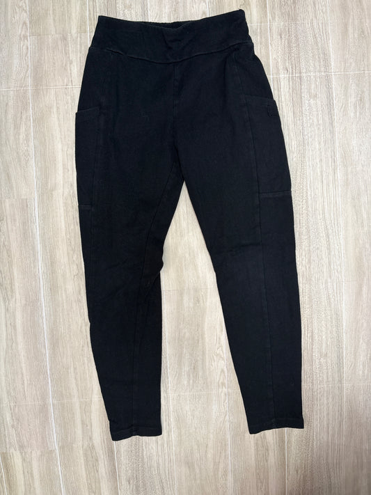 6/7 Black Leggings with Side Pocket